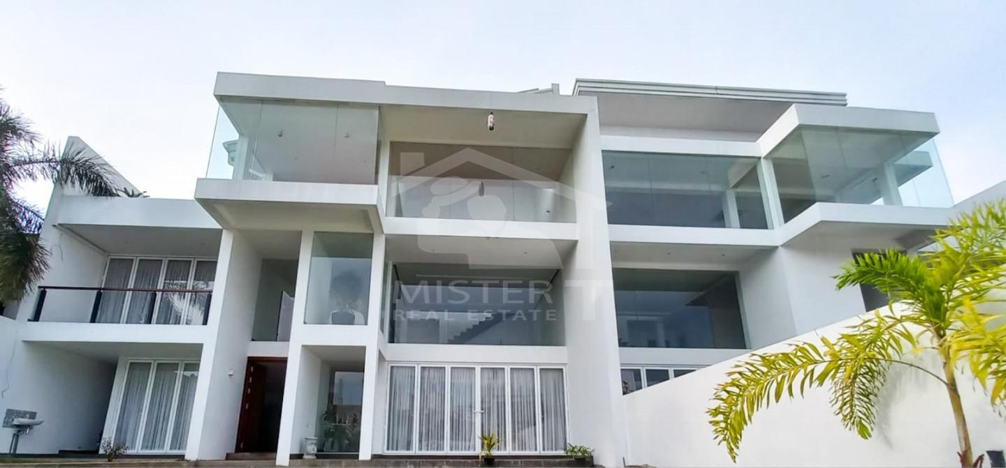 House for Sale in Thalangama- image 1