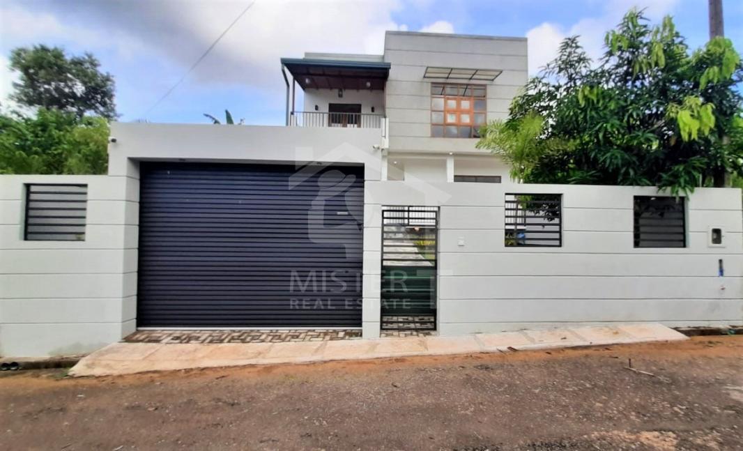 House for Sale in Makola- image 1