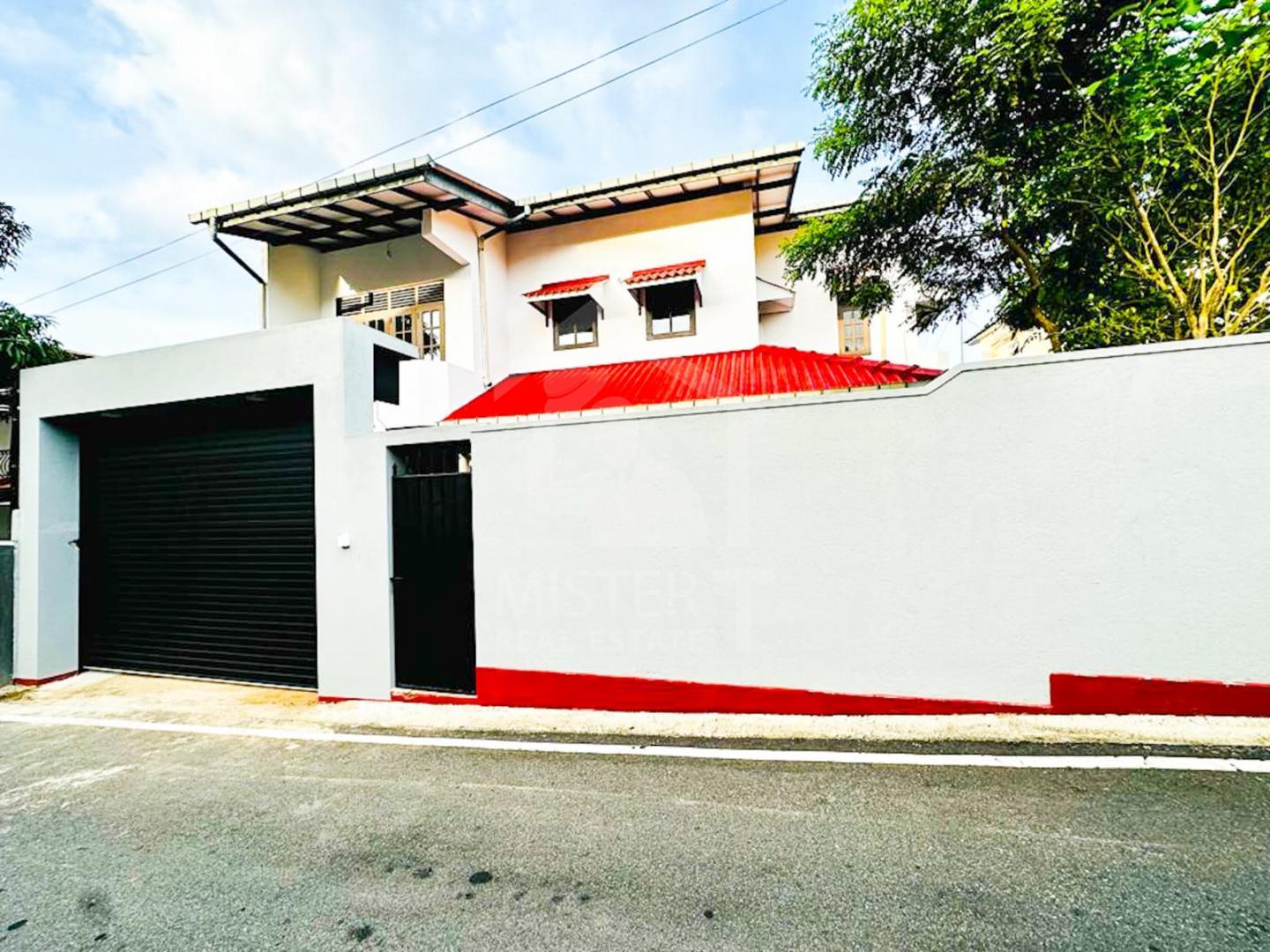 House for Sale in Kottawa- image 1