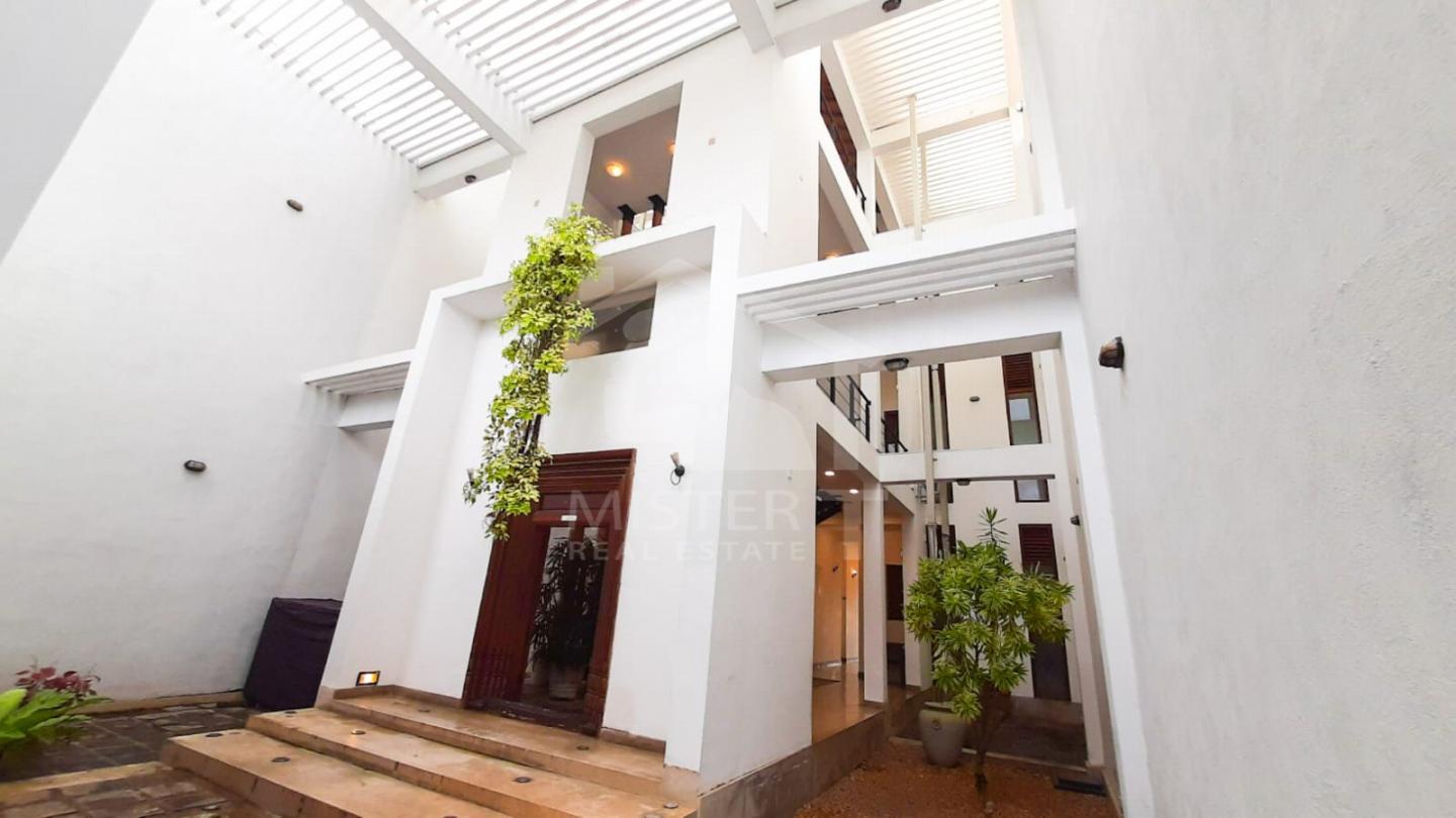 House for Sale in Negombo- image 1