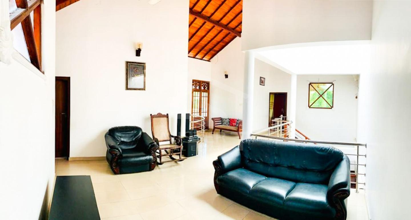 House for Sale in Makola- image 1