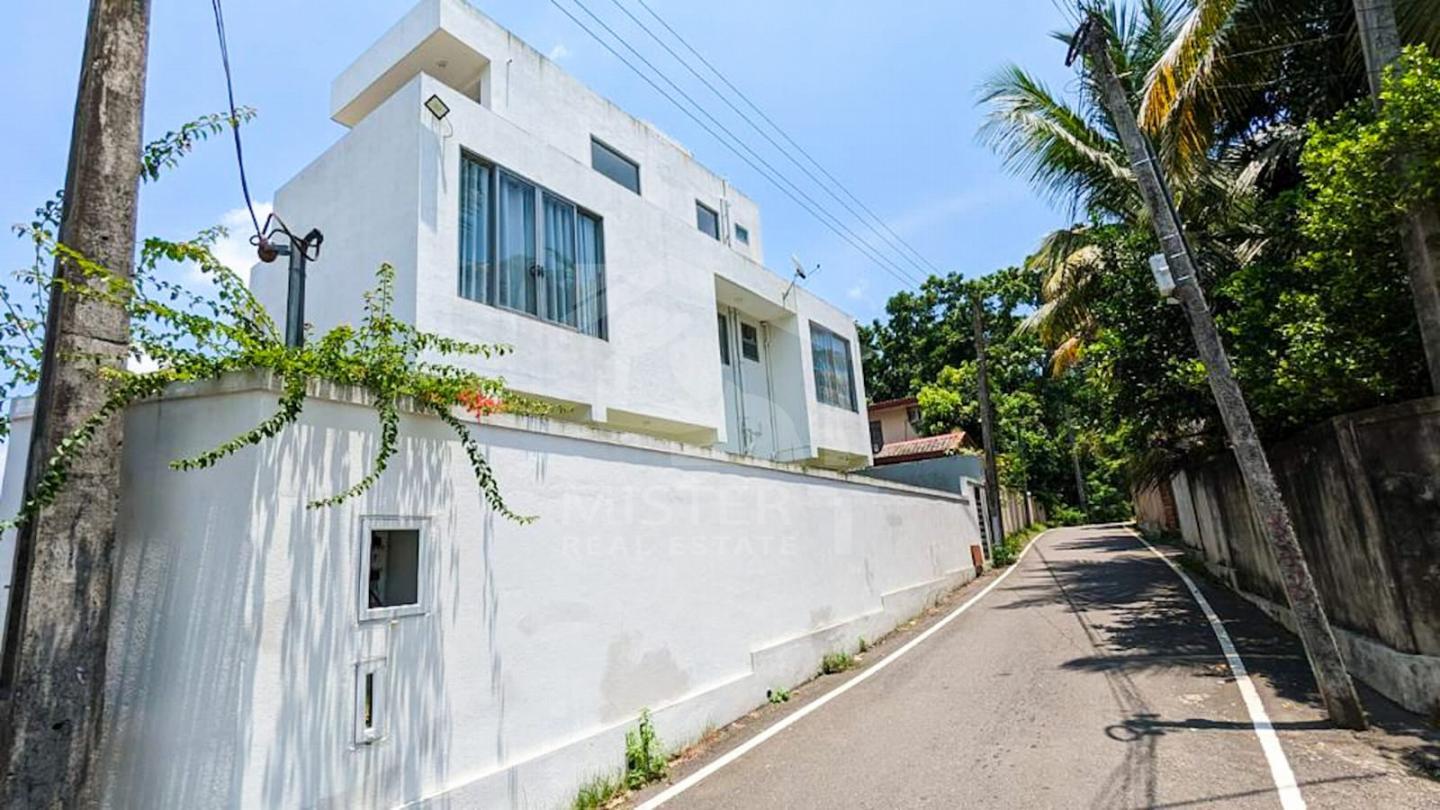 House for Sale in Malabe- image 1