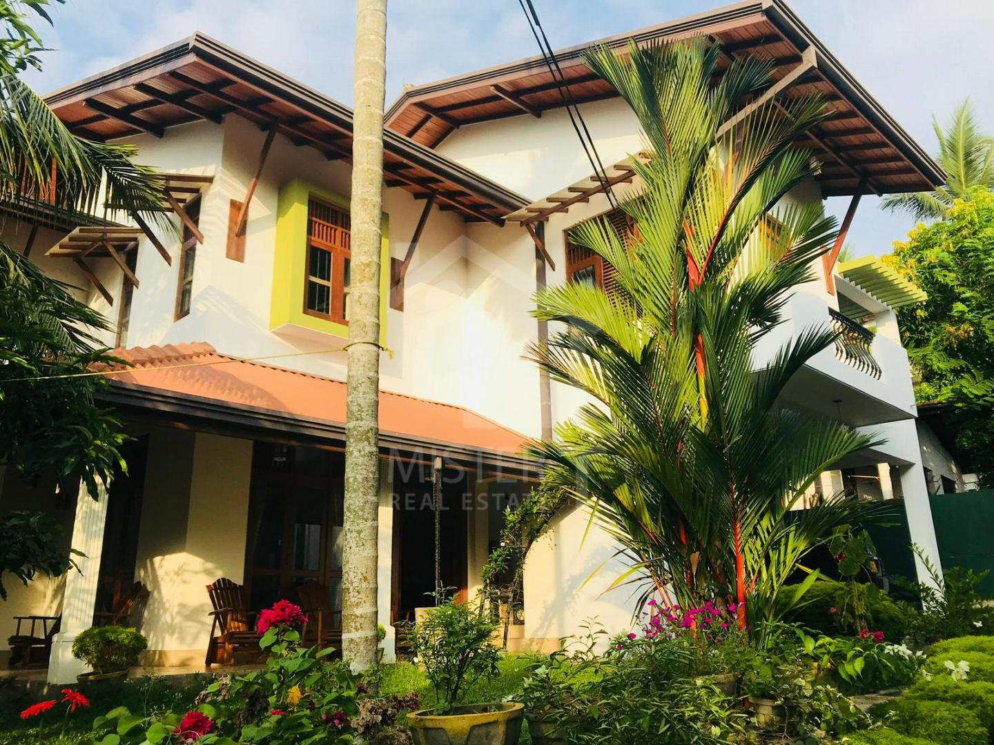 House for Sale in Thalahena- image 1