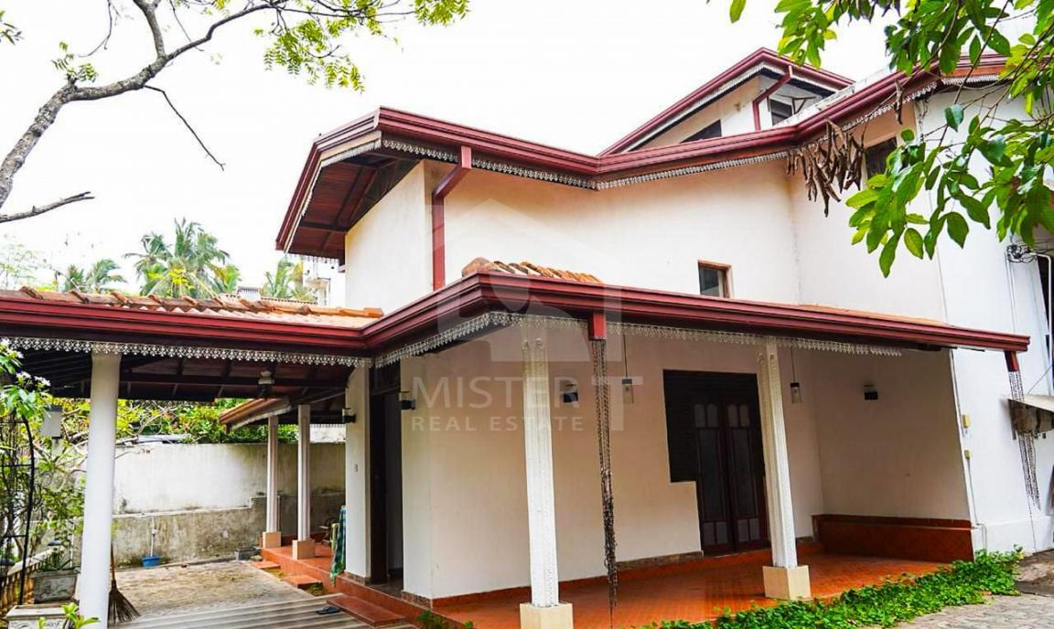 House for Sale in Battaramulla- image 1