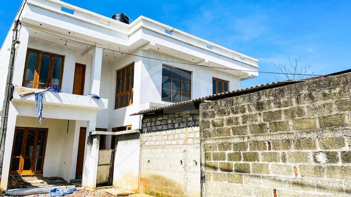 House for Sale in Beruwala- image 1