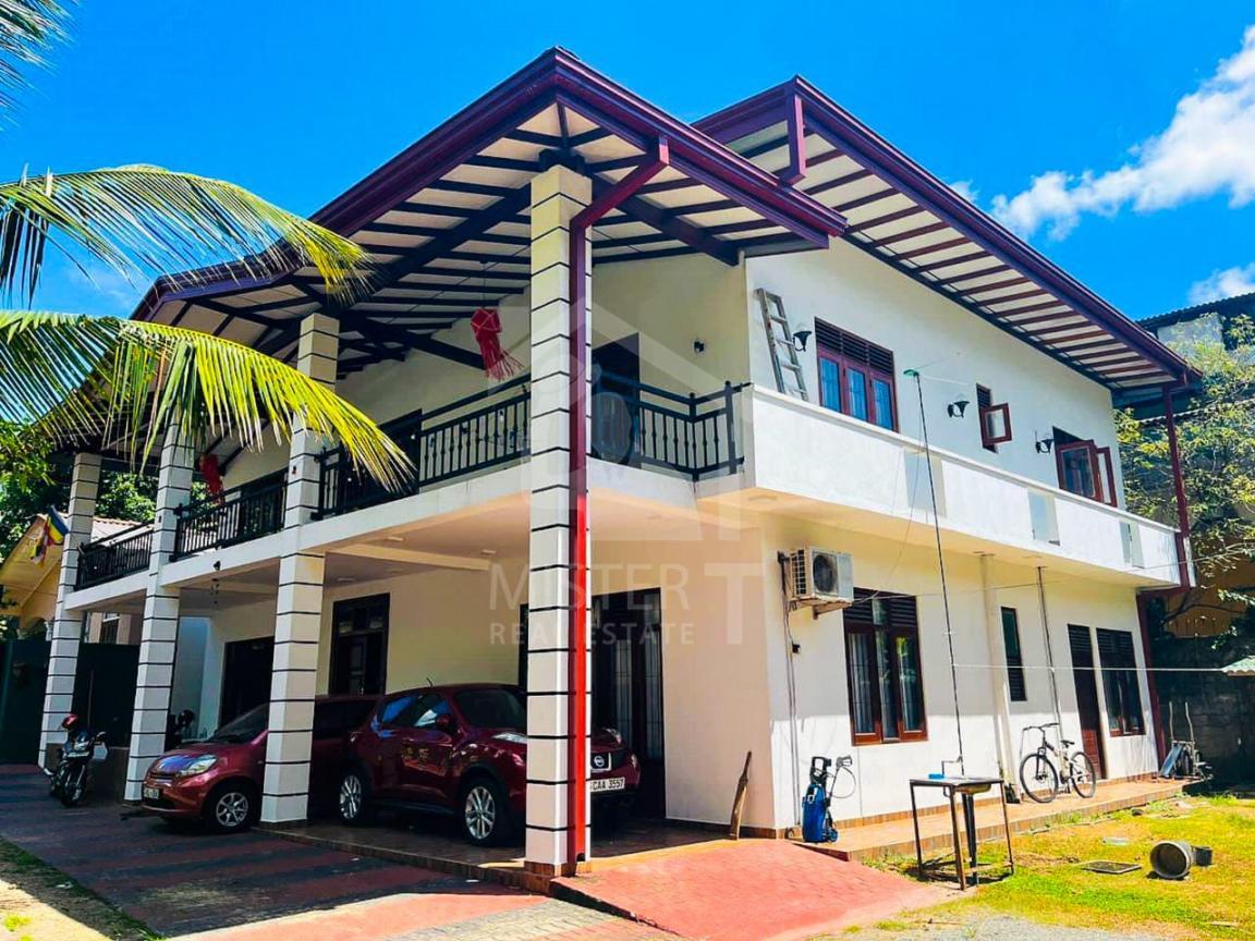 House for Sale in Makola- image 1