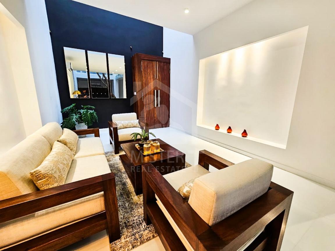 Luxury House for Sale in Nugegoda- image 1