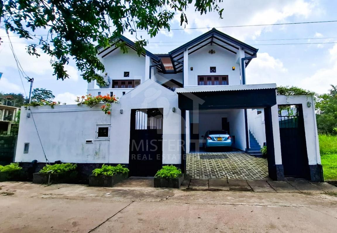 House for Sale in Thalawathugoda- image 1