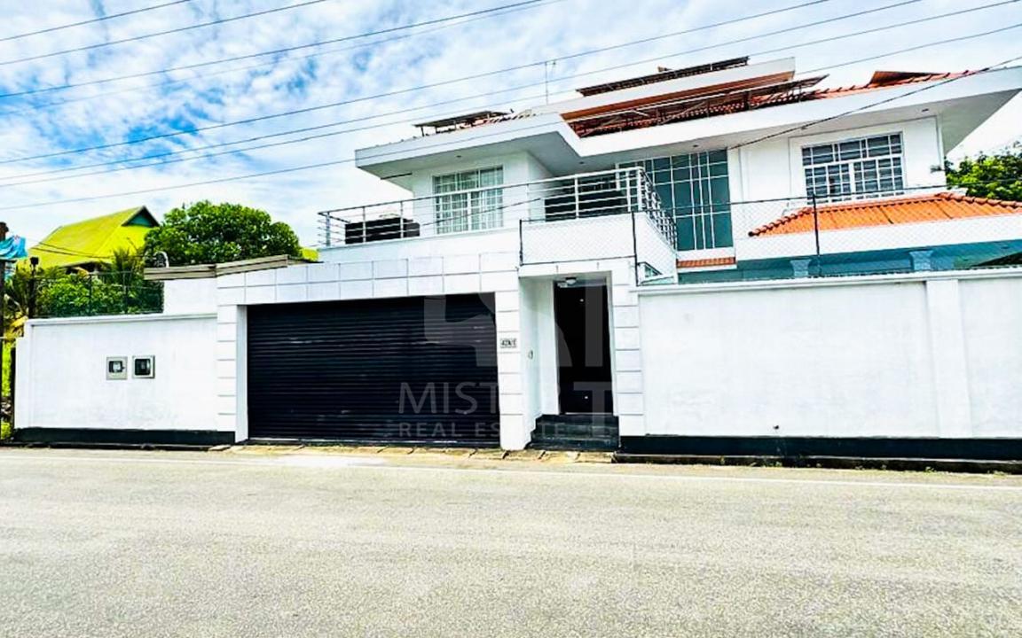 House for Sale in Battaramulla- image 1