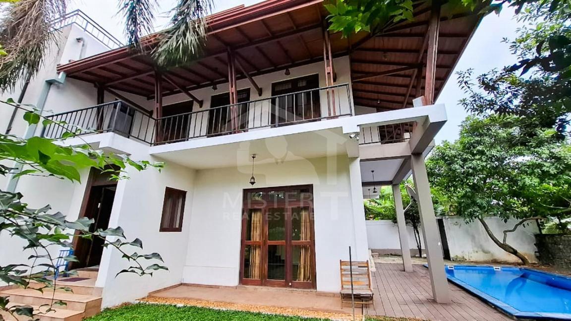 House for Sale in Thalawathugoda- image 1