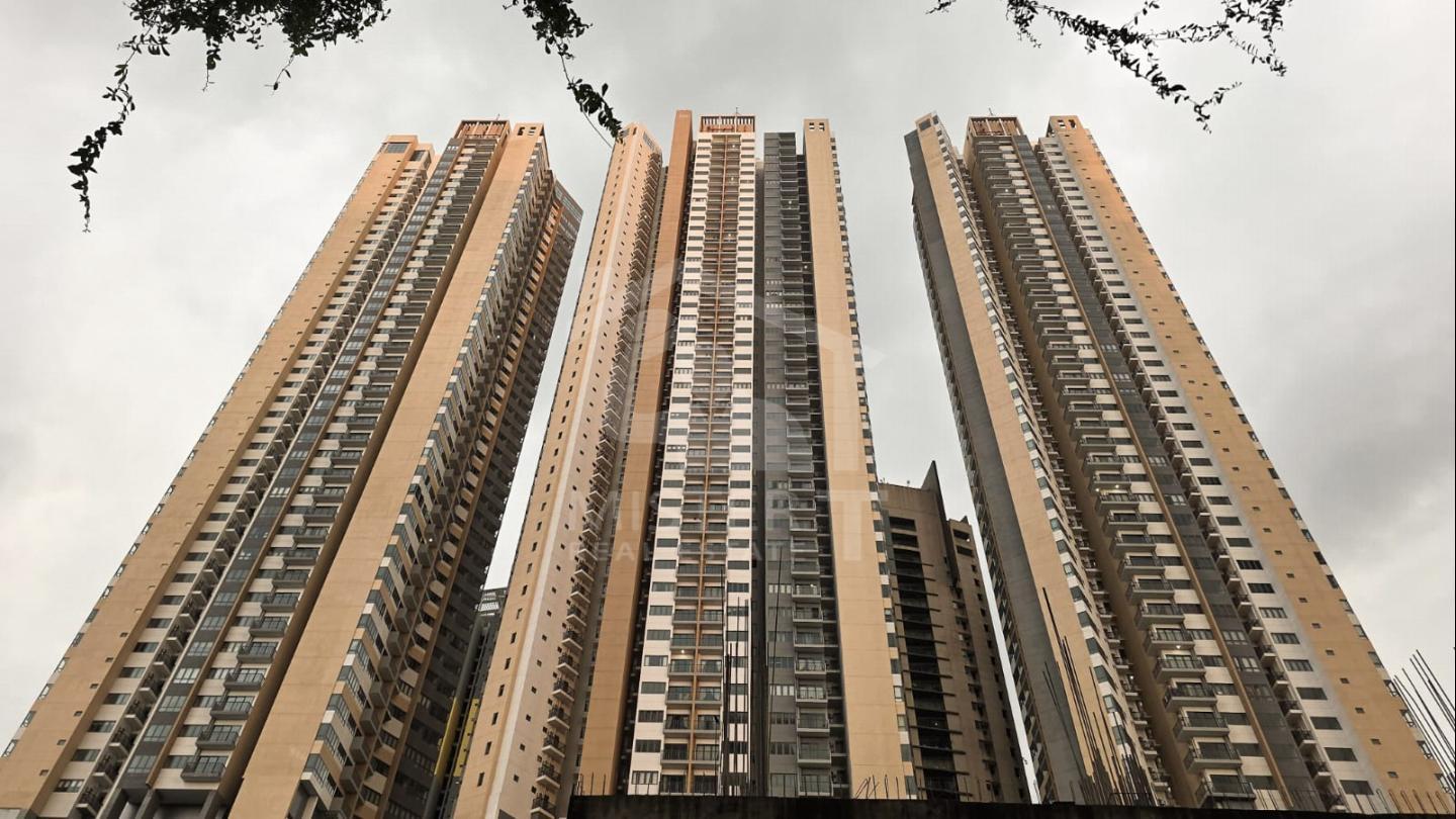 Apartment for Sale at Tri-Zen, Colombo 02 - image 1