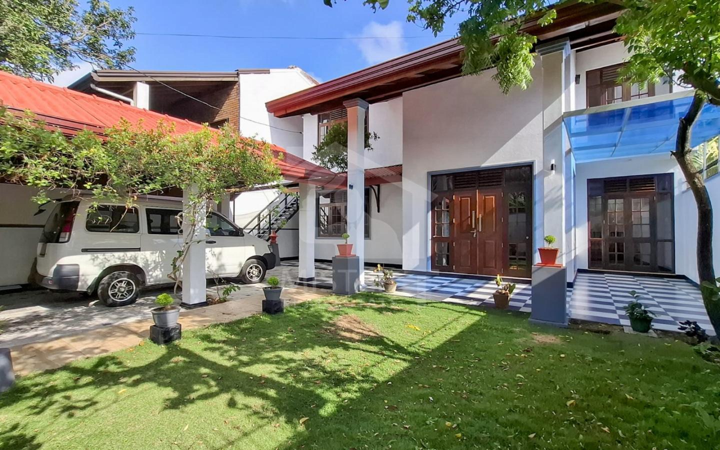 House For Sale In Nugegoda- image 1