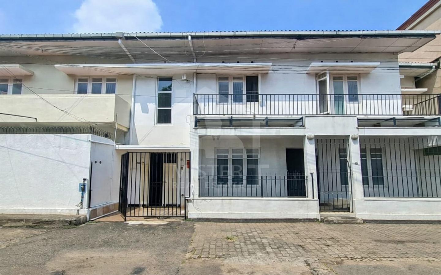 Apartment for Sale in Colombo 05...