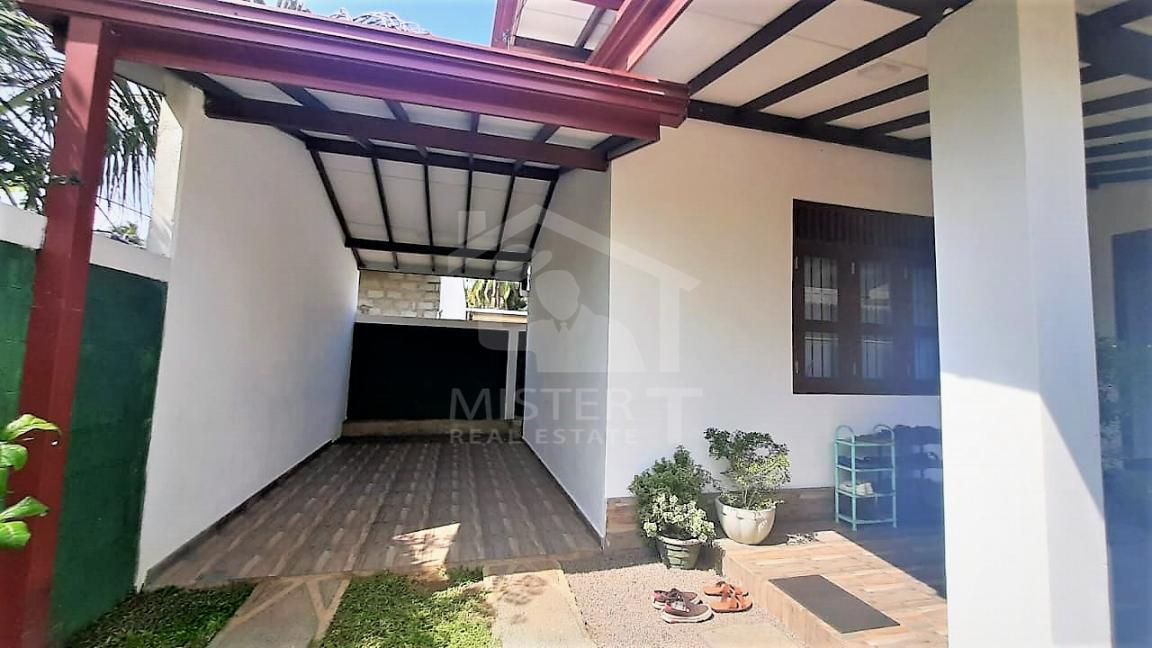 House for Sale in Madapatha- image 2