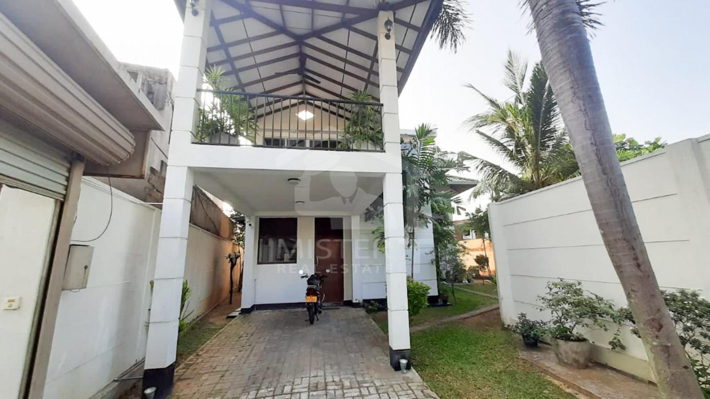 House for Sale in Mount Lavinia- image 2