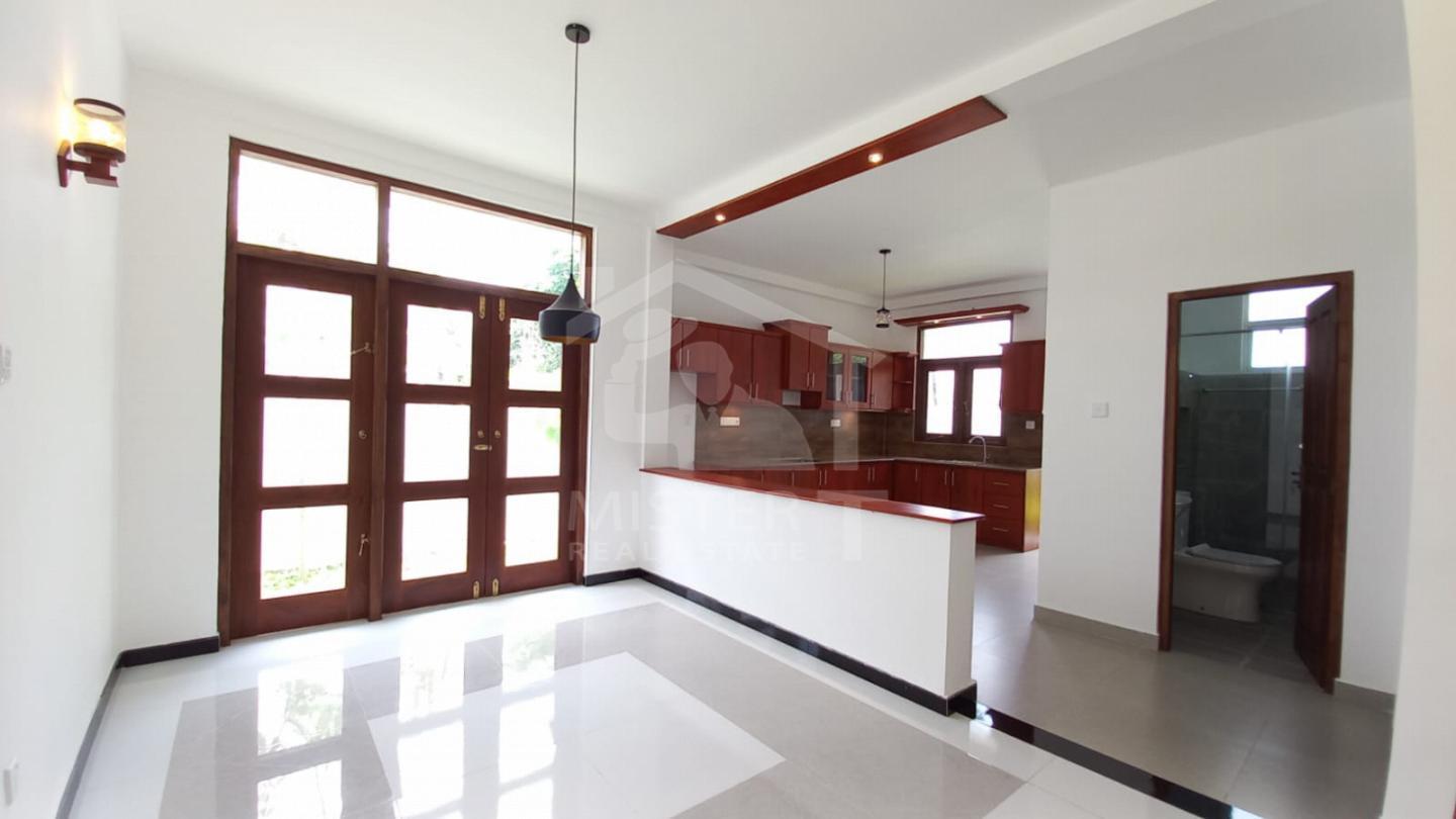 House for Sale in Malabe - image 2