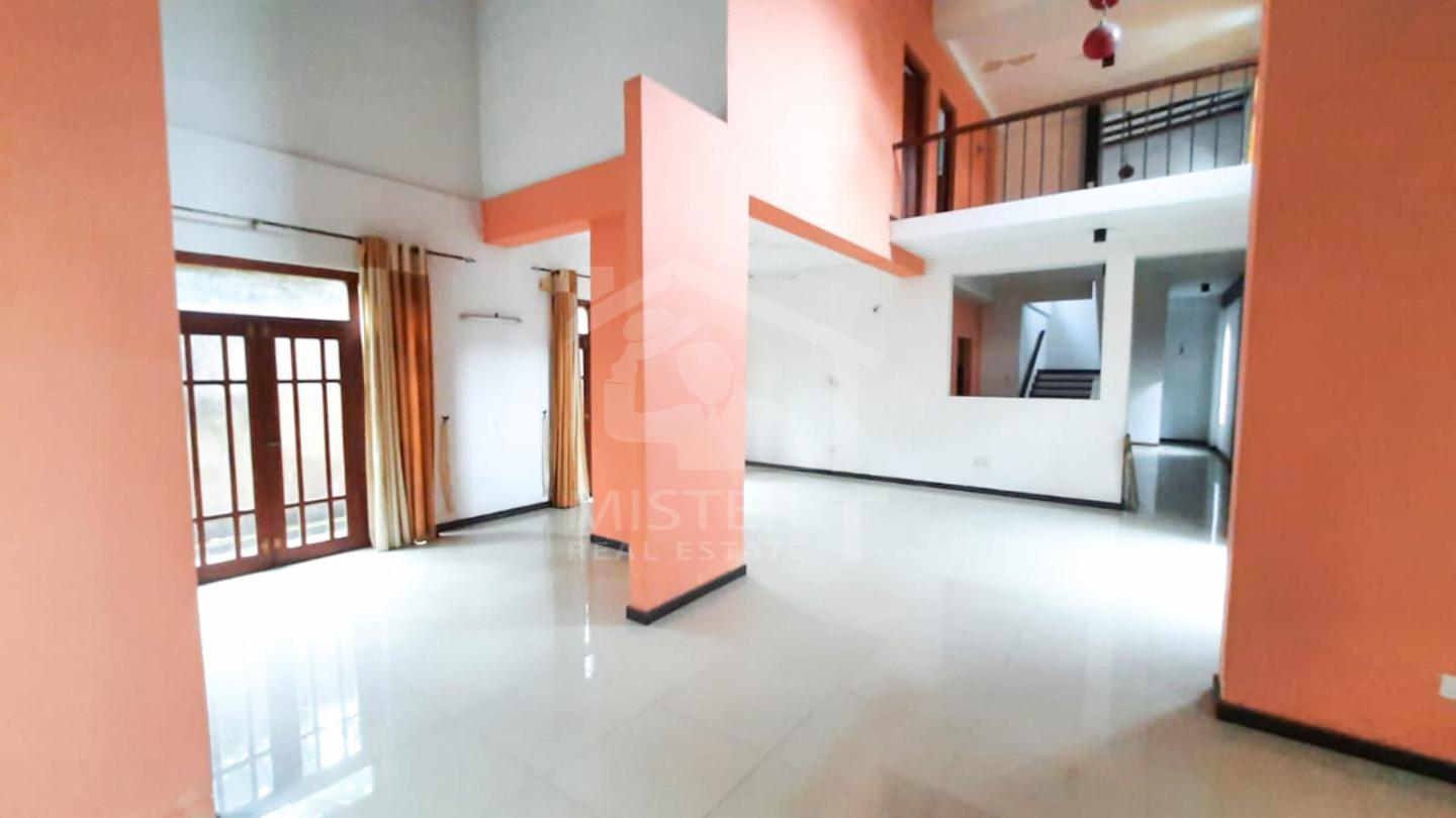 House For Sale In Nawala- image 2