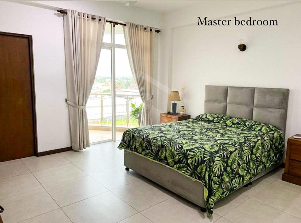 Apartment for Sale at Span Tower, Mount Lavinia - image 2