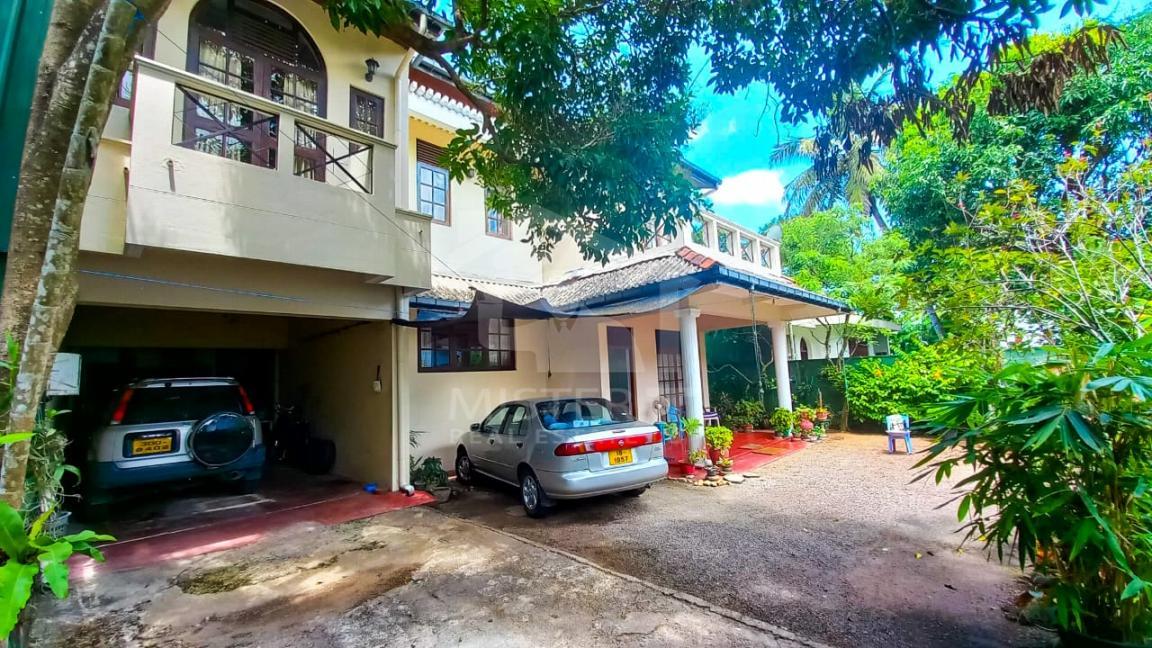 House for Sale in Boralesgamuwa- image 2