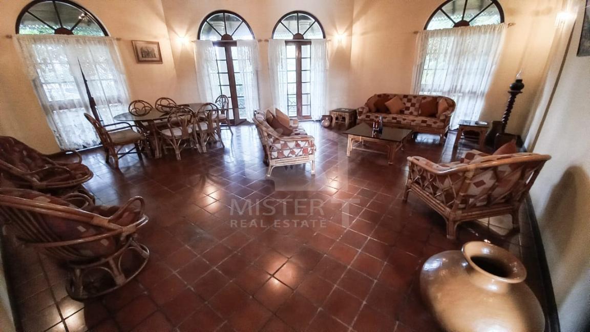 Colonial Style House for Sale in Pita Kotte - image 2