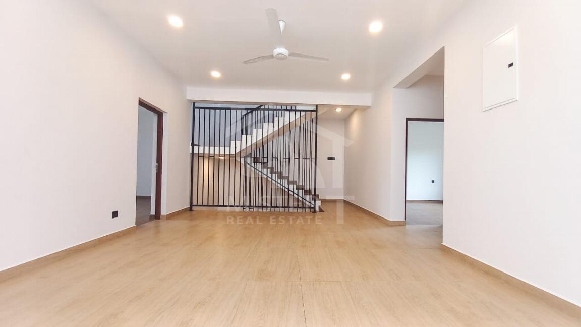 House for Sale in Kalubowila- image 2