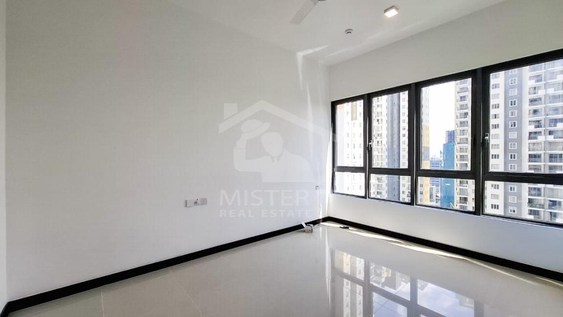 Apartment for Sale at Tri-Zen, Colombo 02- image 2