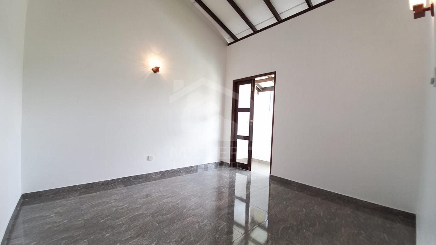 House for Sale in Malabe- image 3