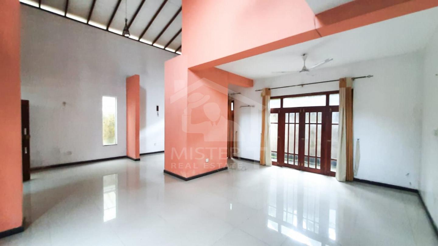 House For Sale In Nawala- image 3