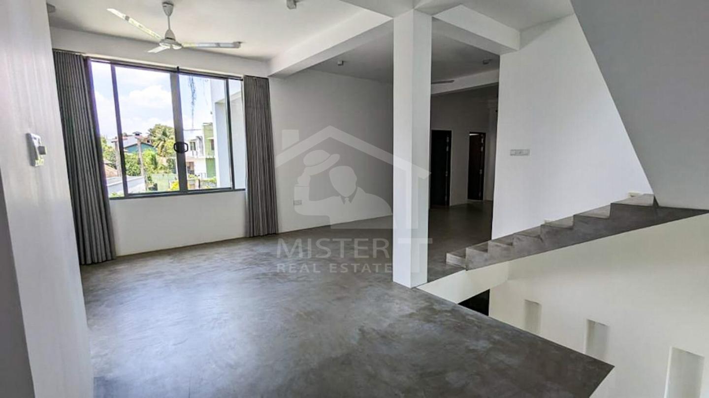 House for Sale in Malabe- image 3