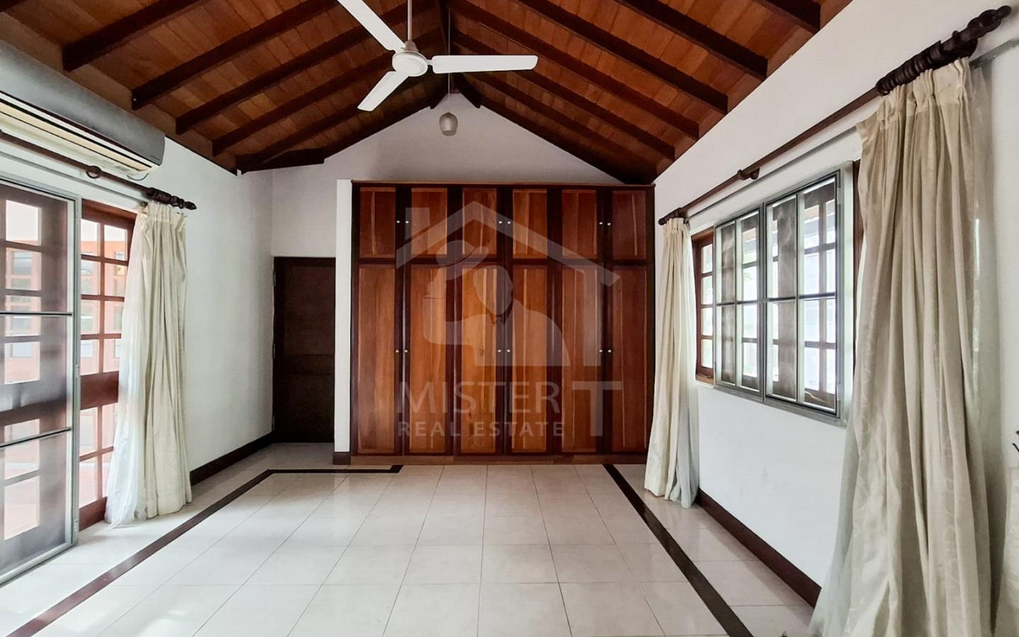 House for Sale in Colombo 07- image 3