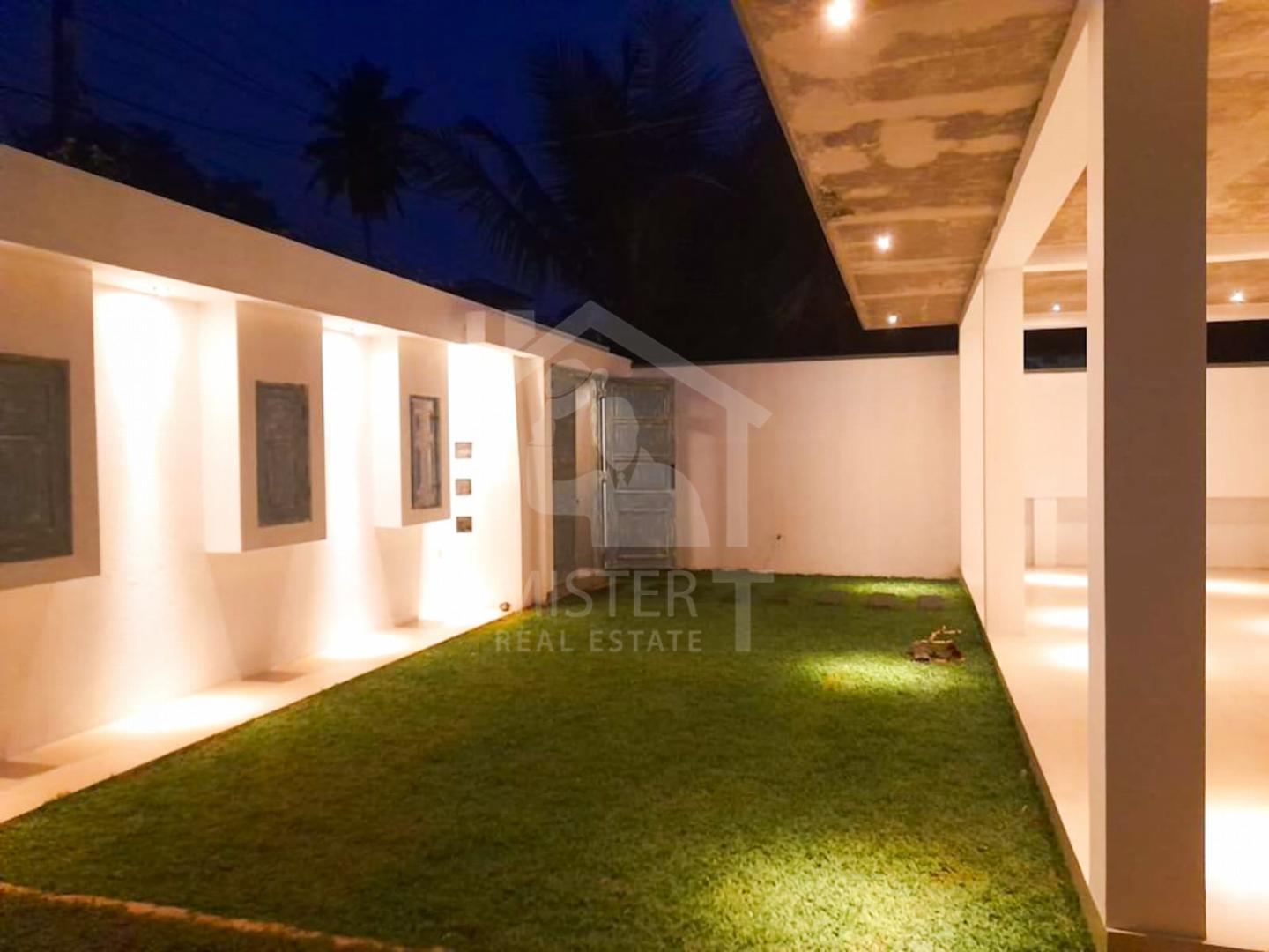 Villa for Sale in Mirissa- image 4