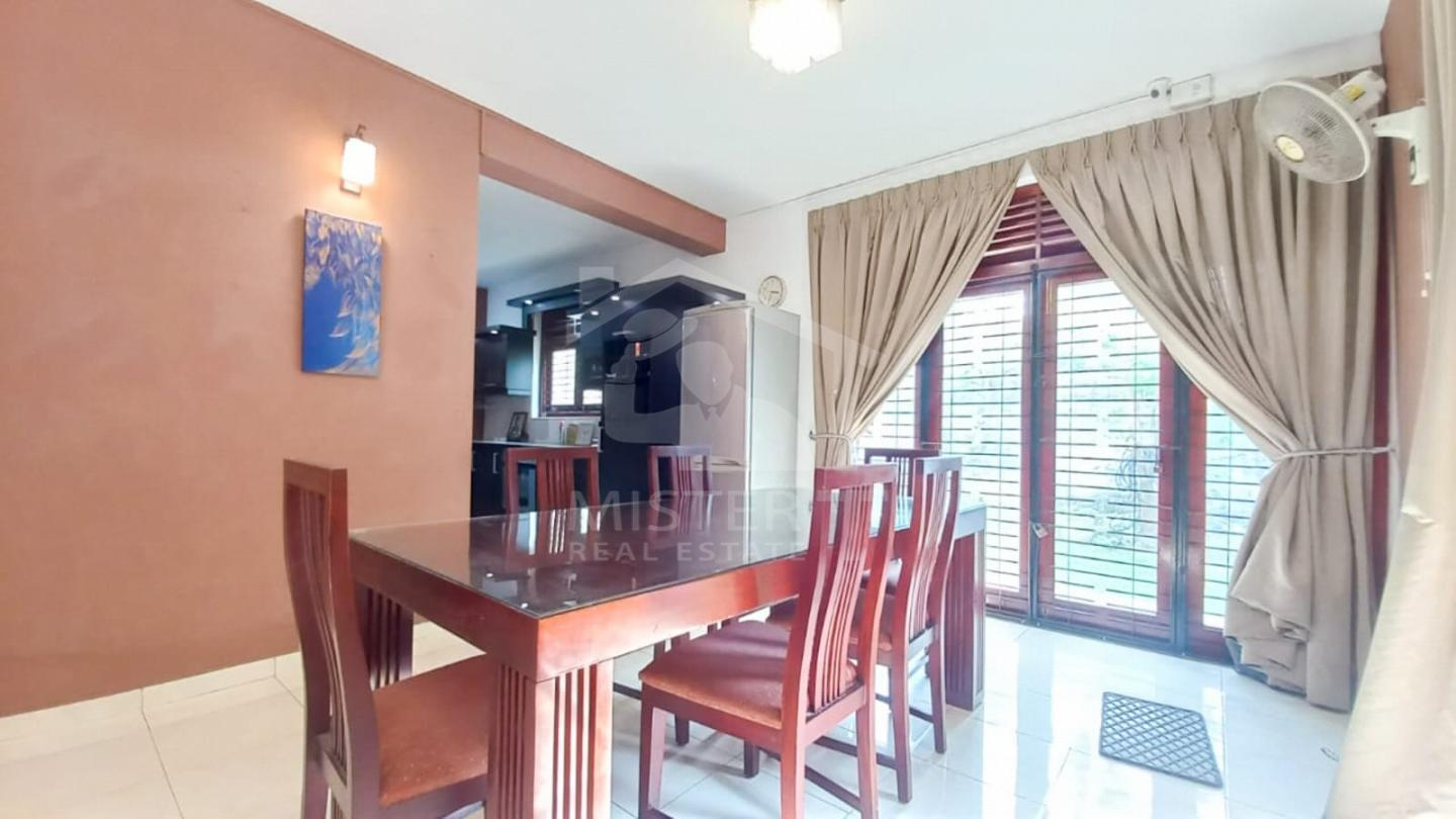 House for Sale in Boralesgamuwa- image 4