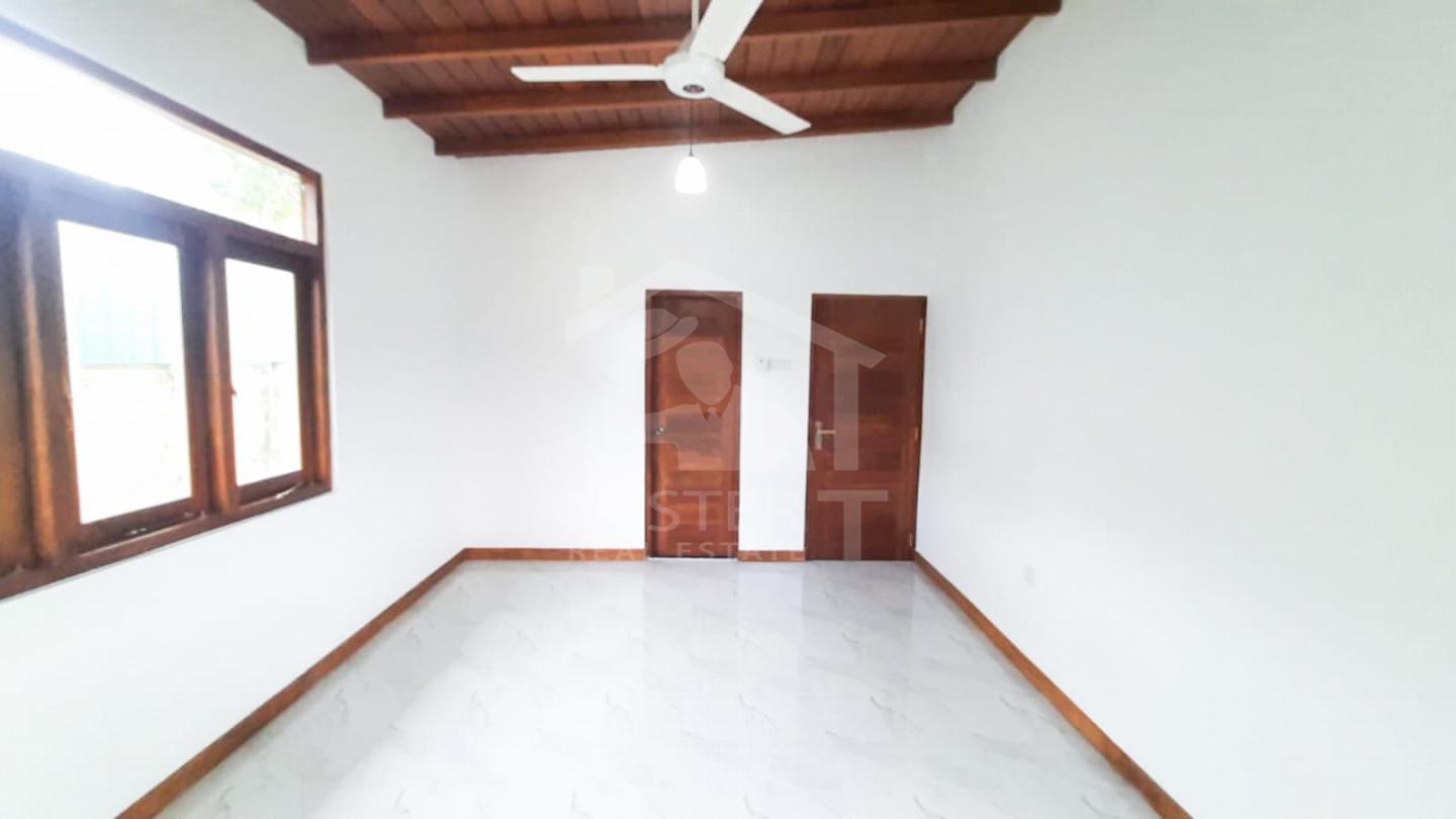 House for Sale in Makola- image 4