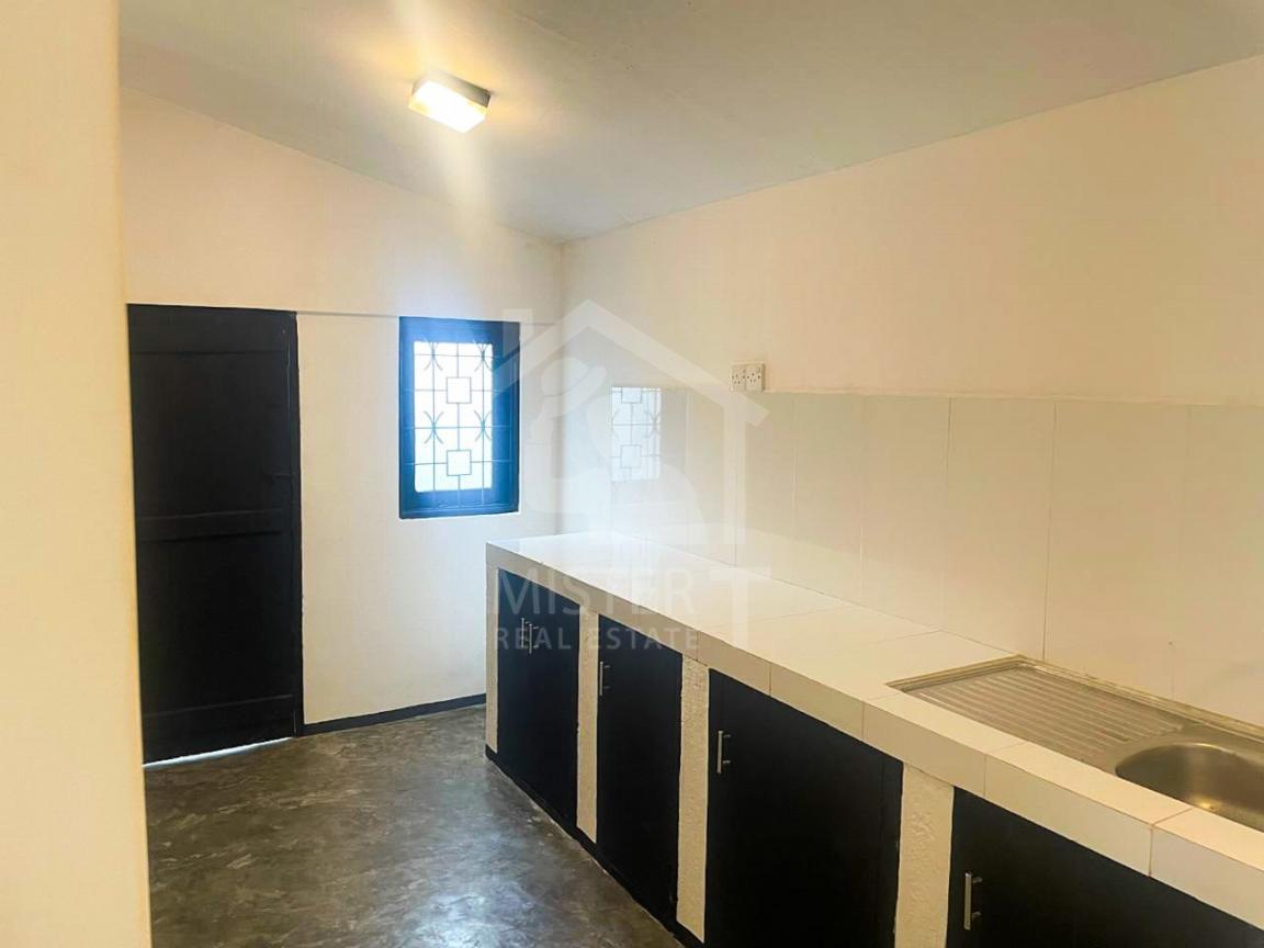 House for Sale in Kotikawatta- image 4