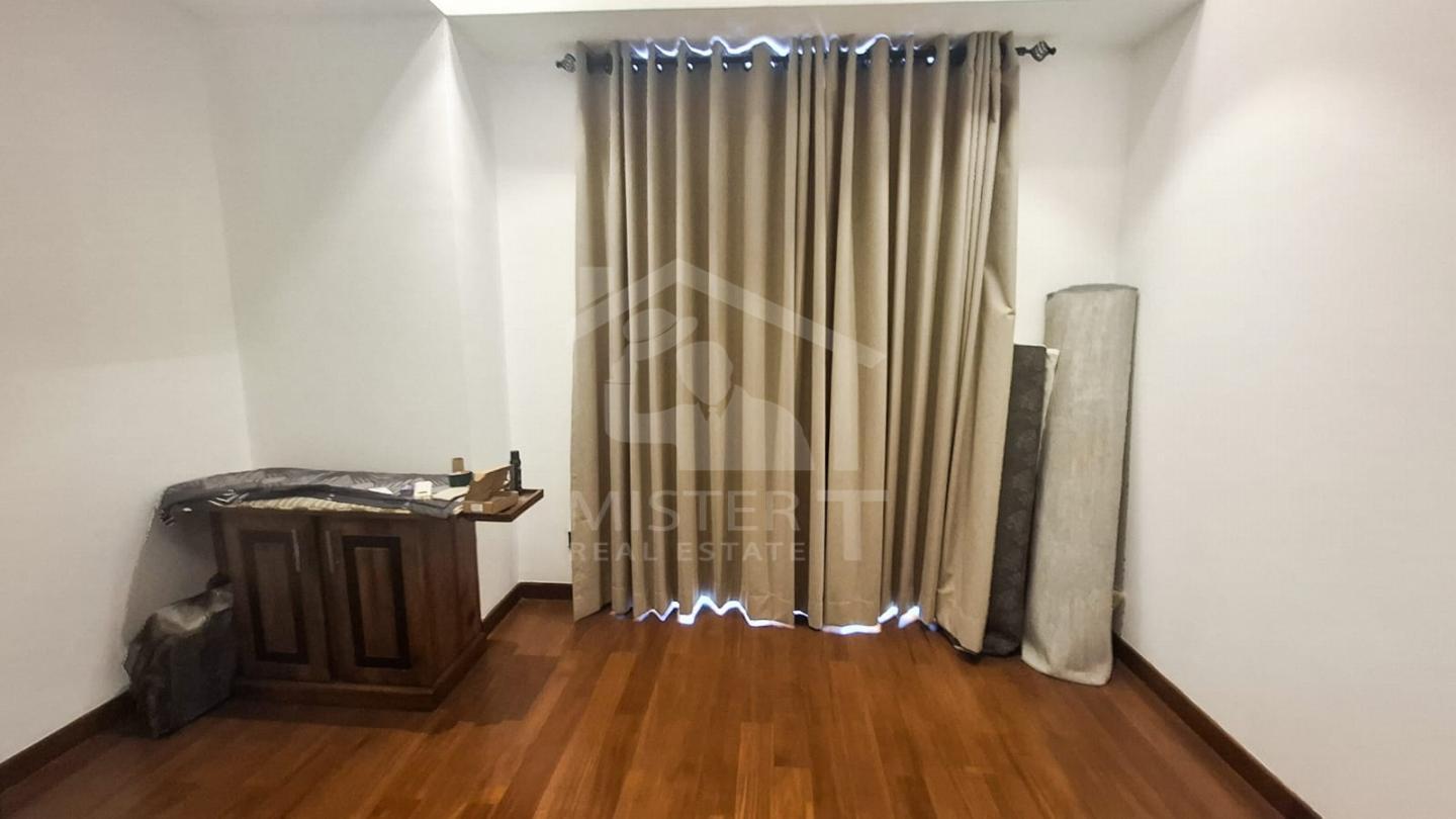 Apartment for Sale at Park Heights, Colombo 05- image 4