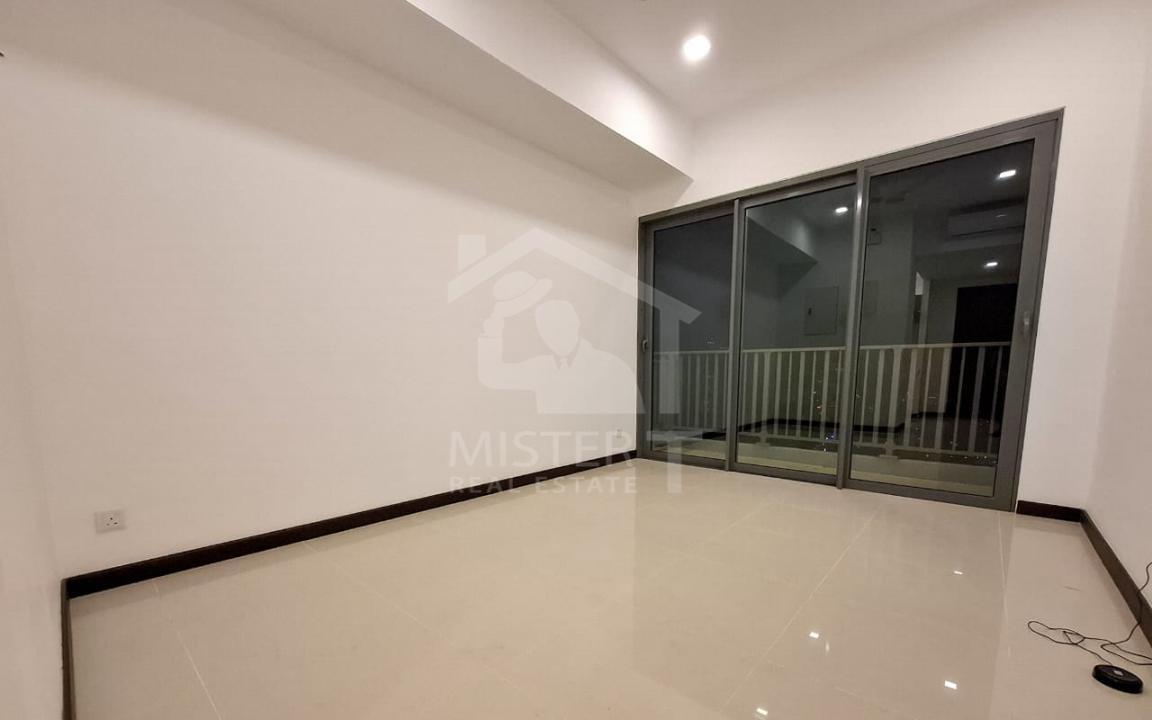 Apartment for Sale at Tri-Zen, Colombo 02- image 4