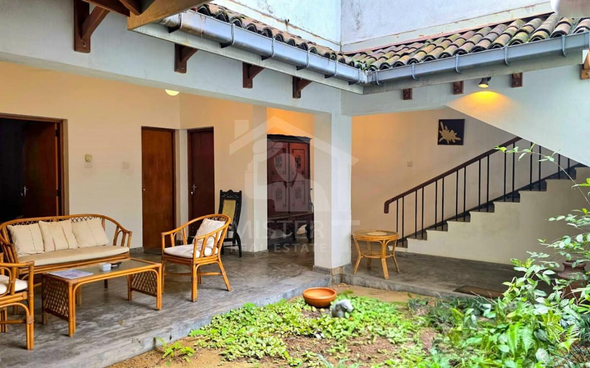 House for Sale in Colombo 06- image 4