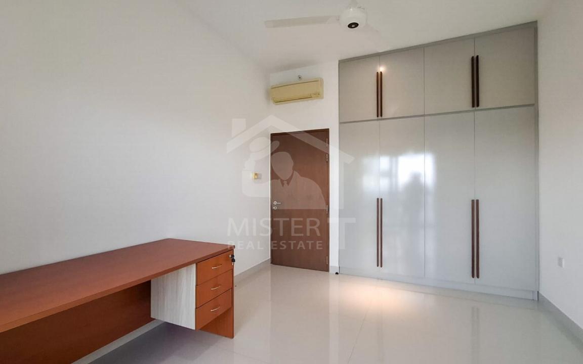 Apartment for Sale at Clearpoint, Rajagiriya- image 4
