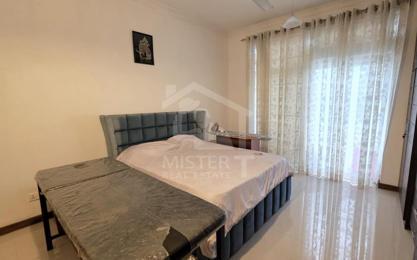 Luxury House for Sale in Colombo 07- image 4