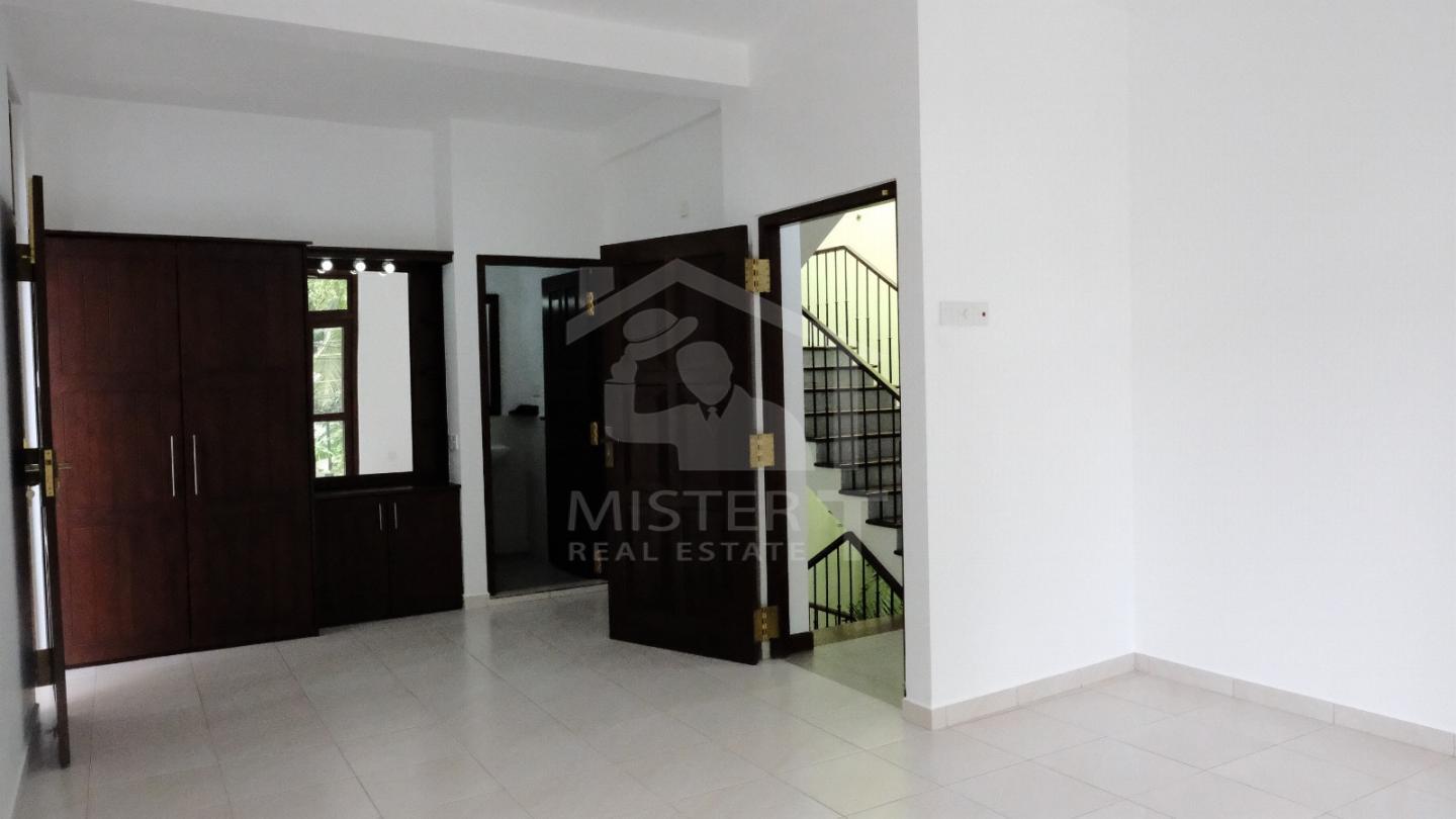 House for Sale in Thalawathugoda- image 5