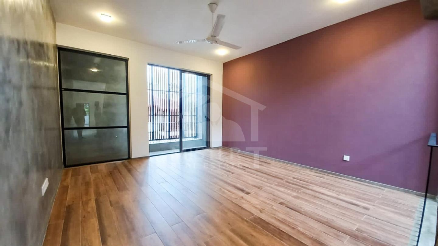 Luxury House for Sale in Thalawathugoda- image 5