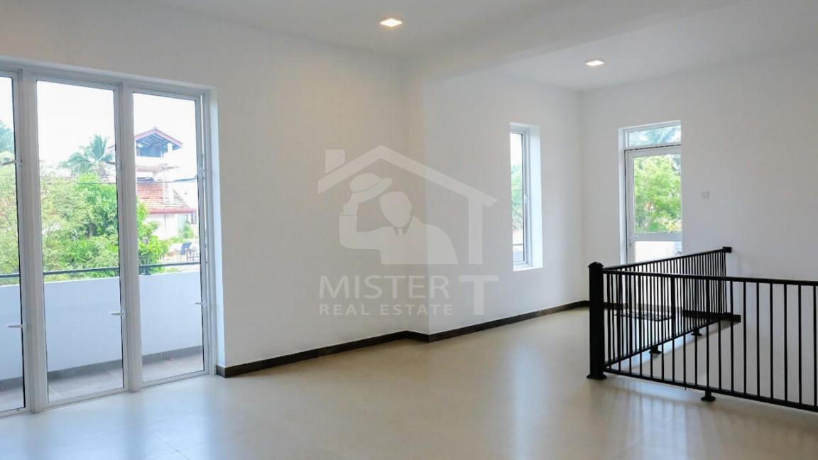 House for Sale in Negombo- image 5