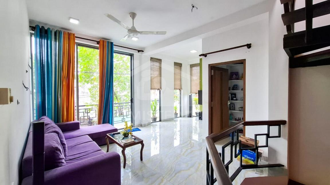 House for Sale in Thalawathugoda- image 5