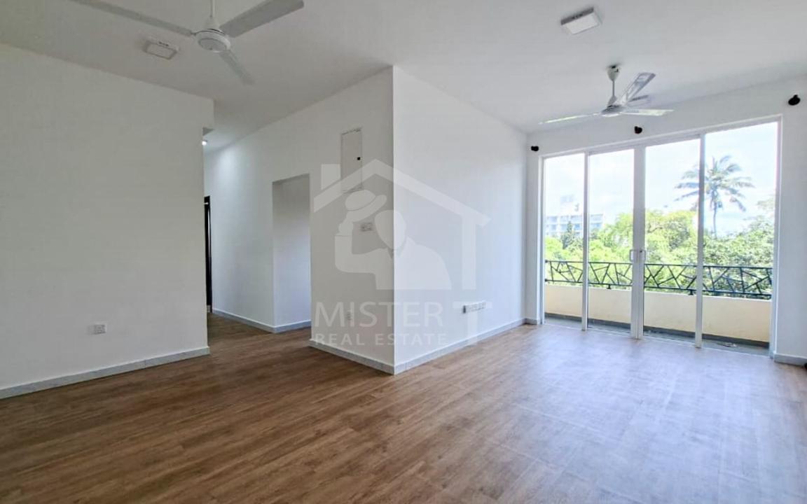 Apartment for Sale at Grand Tower, Colombo 06- image 5