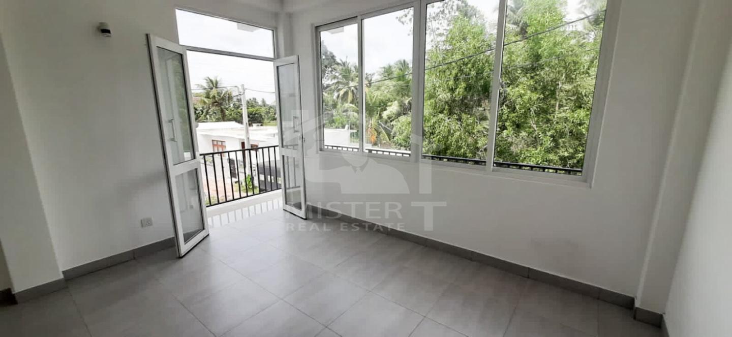 House for Sale in Athurugiriya- image 6