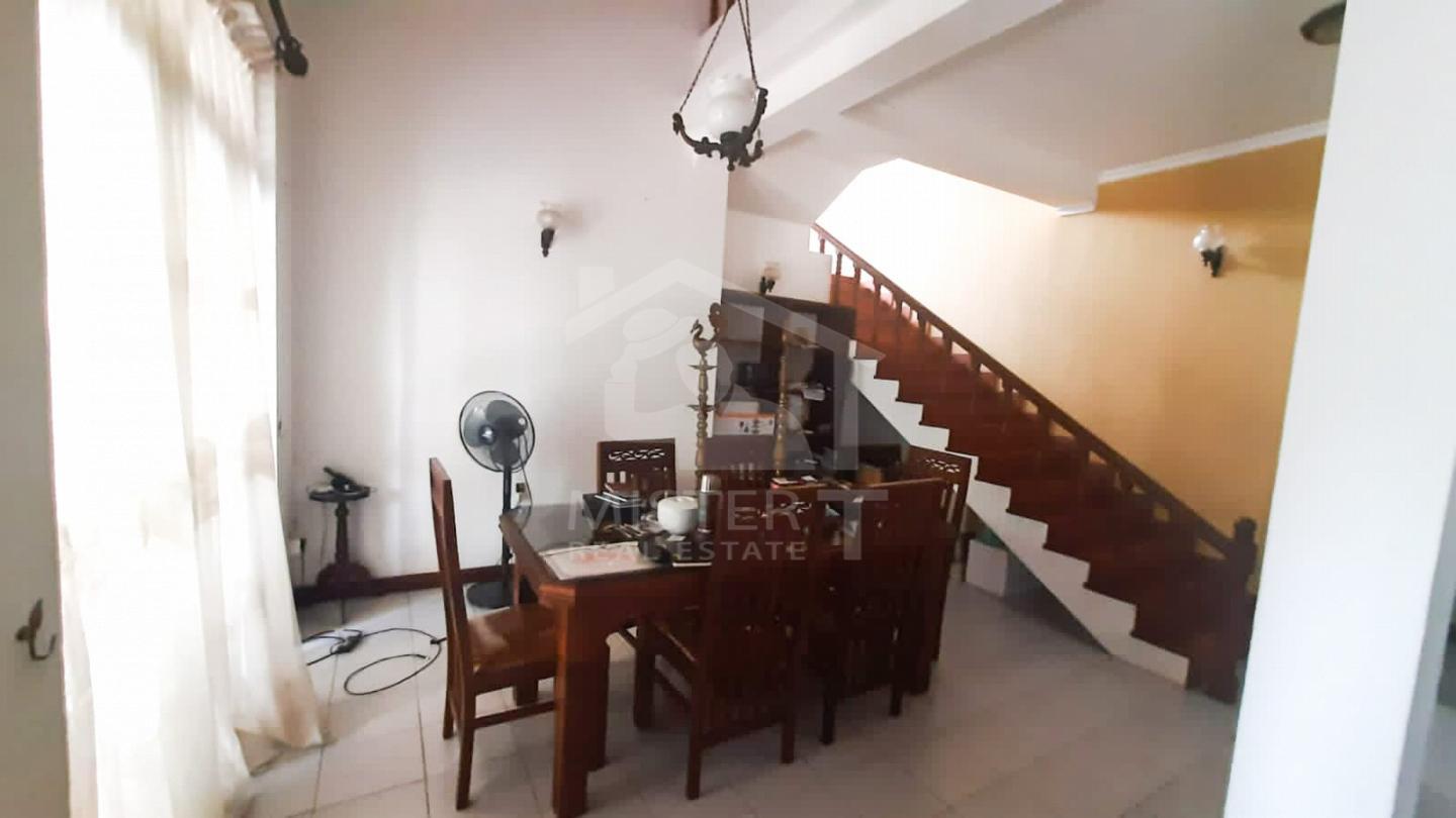 House for Sale in Battaramulla- image 6