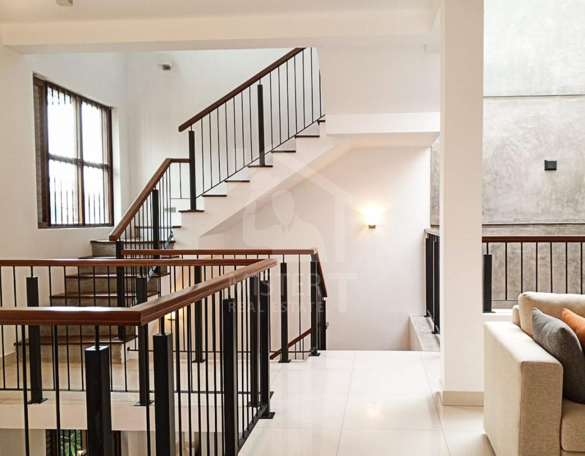 House for Sale in Nugegoda- image 6