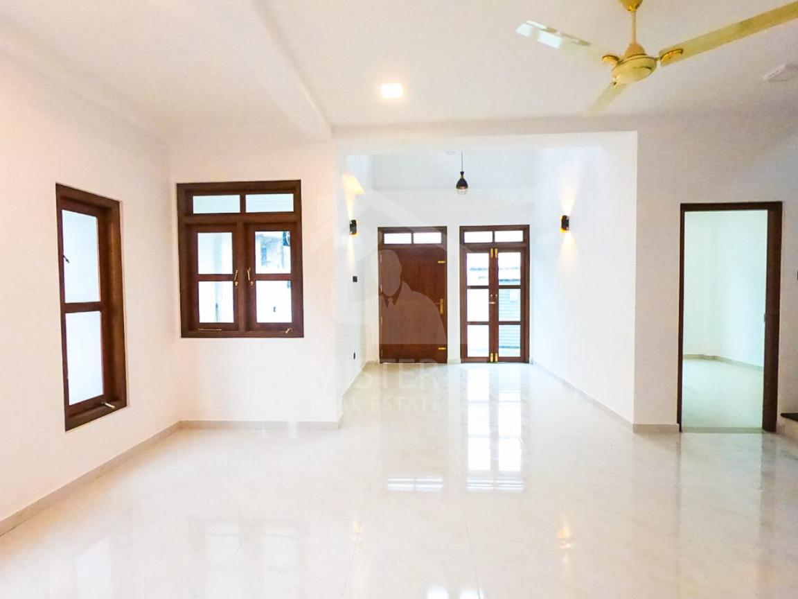 House for Sale in Athurugiriya- image 6