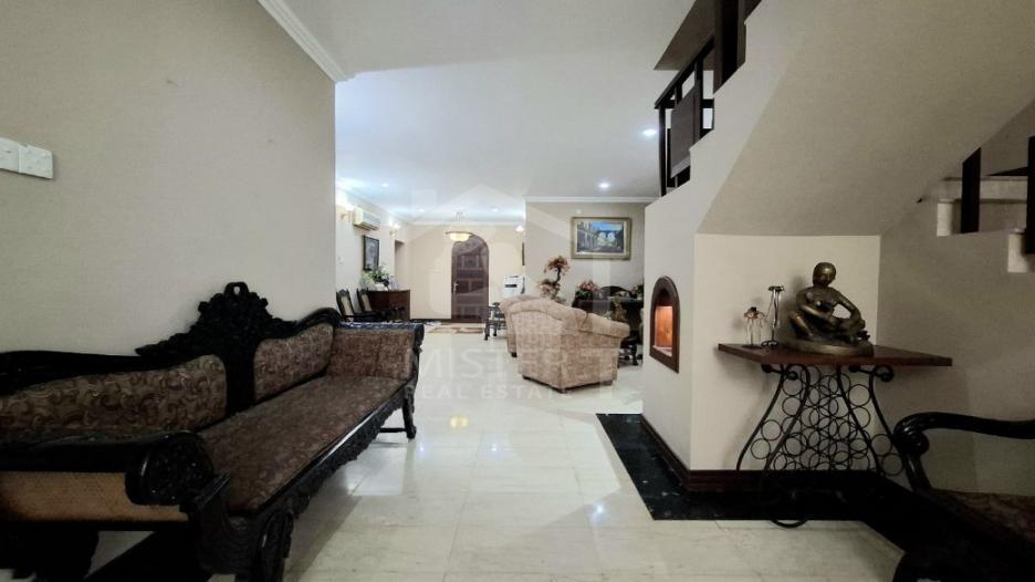 House for Sale in Colombo 07- image 6