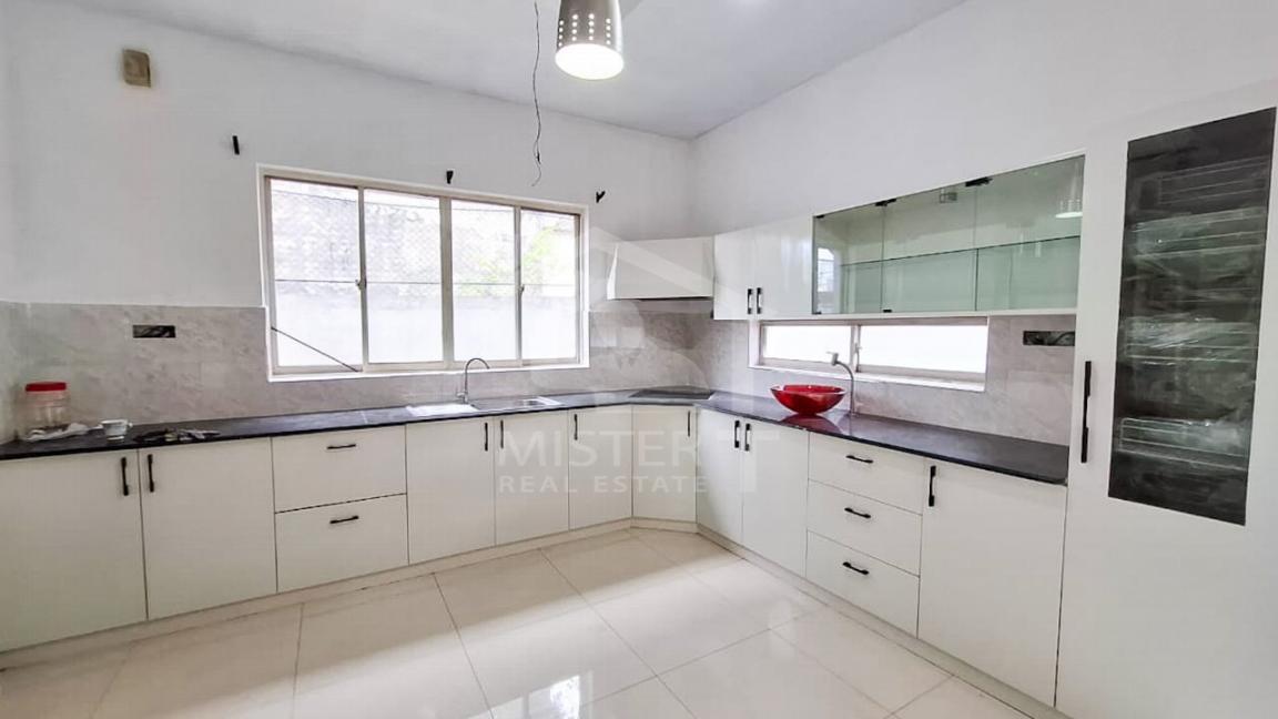 House for Sale in Thalawathugoda- image 6